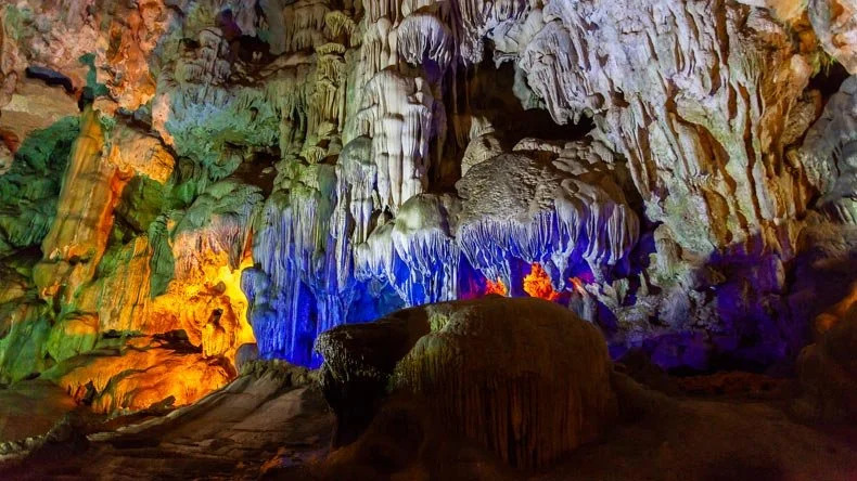 Thien Cung Cave