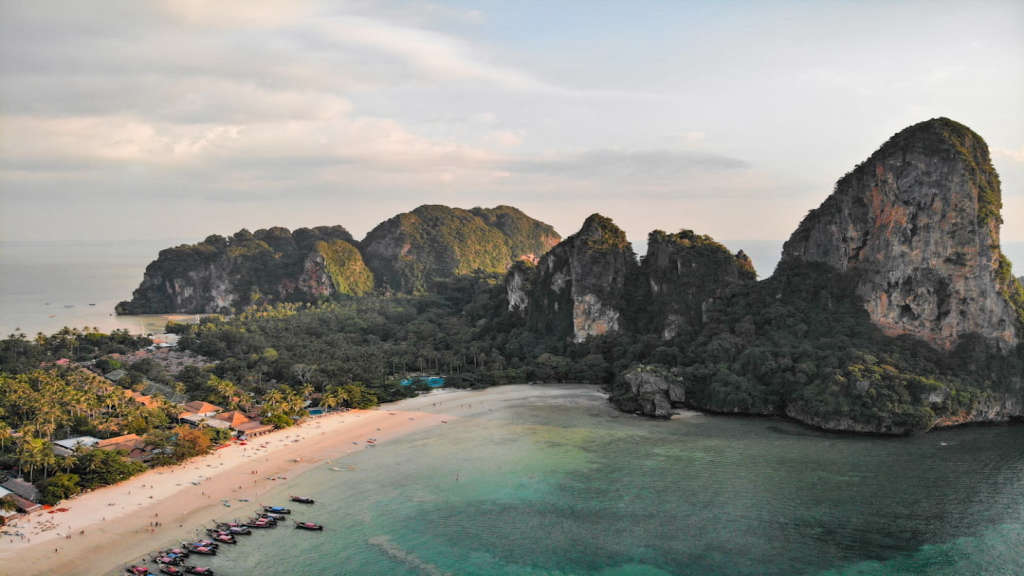 Exploring the Hidden Gems of Krabi, Thailand: A Travel Tour Guide